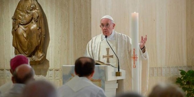 “Solo la unión entre hombre y mujer cumple una función social plena”: Papa Francisco