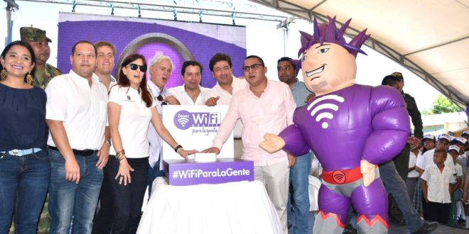 En Puebloviejo, ministro de las TIC enciende 23 zonas WiFi y entrega más de 19 mil tabletas